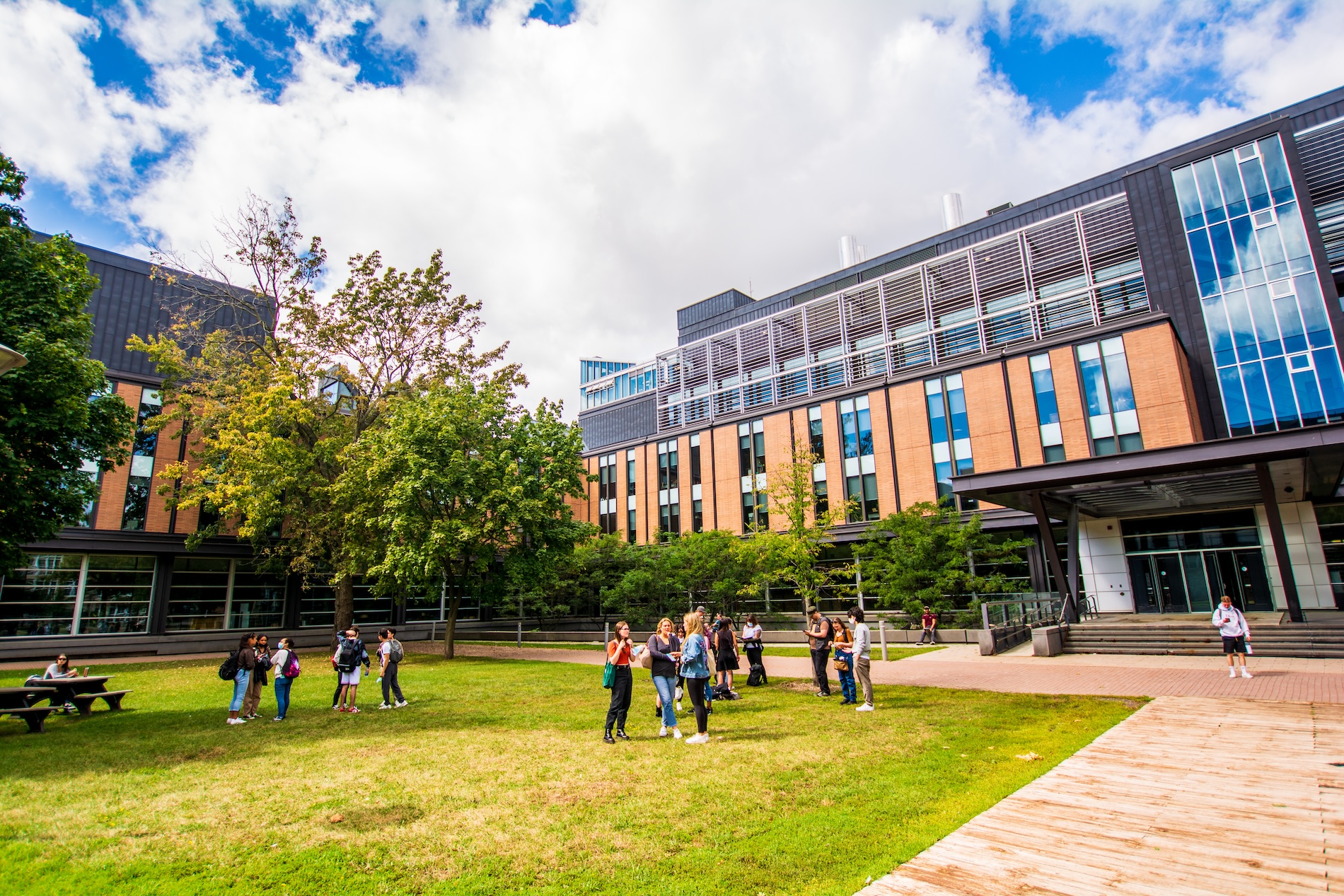 Students outside talking Concordia University